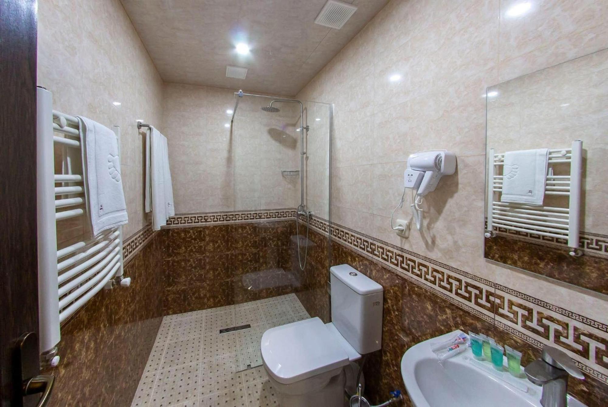 Tsaghkadzor Inn Hotel ภายนอก รูปภาพ