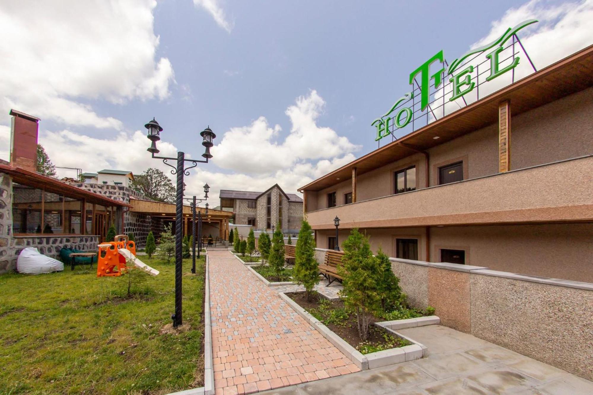 Tsaghkadzor Inn Hotel ภายนอก รูปภาพ